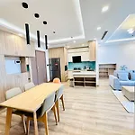 Hana Housing - Vinhomes Metropolis Hanoi Apartment