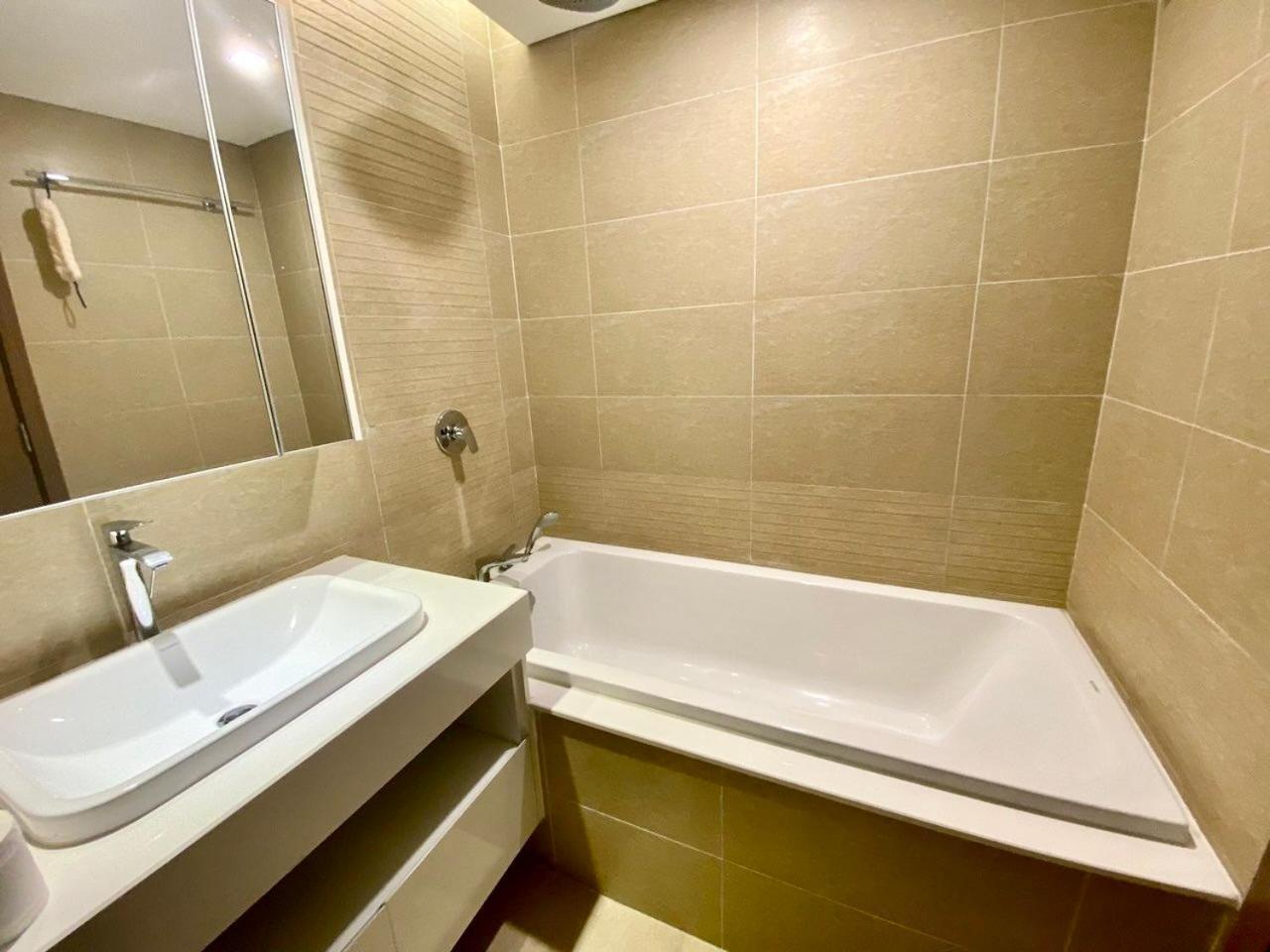 Căn hộ Hana Housing - Vinhomes Metropolis